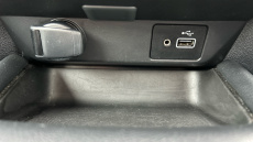 Nissan Juke 1.0 DiG-T 114 N-Connecta 5dr Petrol Hatchback